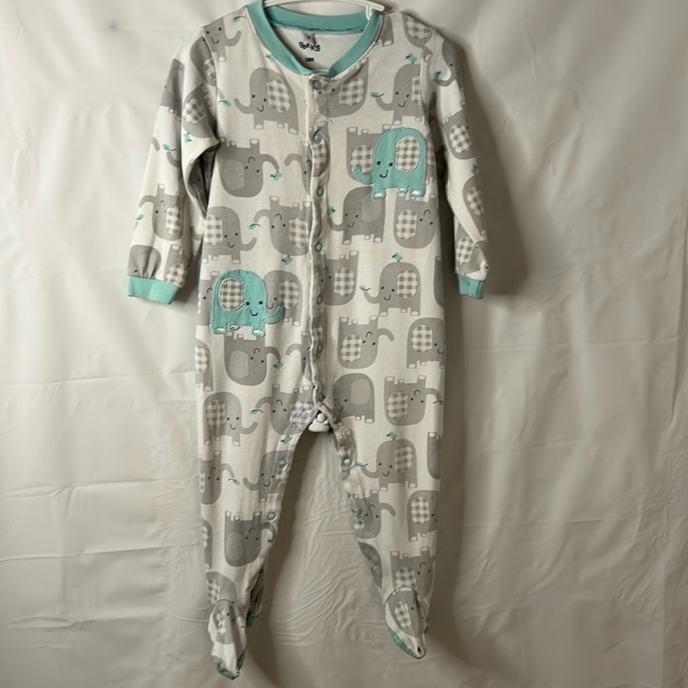 Baby sleepers onesie size 18M elephant pattern soft jersey knit with grip feet